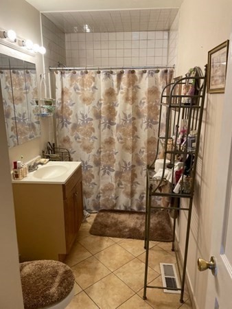 14 Richelieu Street Springfield, MA 01105 - Photo 4 of 11 Gallery Image 4