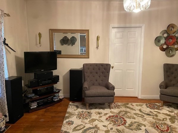 14 Richelieu Street Springfield, MA 01105 - Photo 6 of 11 Gallery Image 6