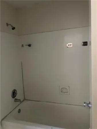 $1,200 | 909 Vouray Drive, Unit C, Kenner, LA 70065