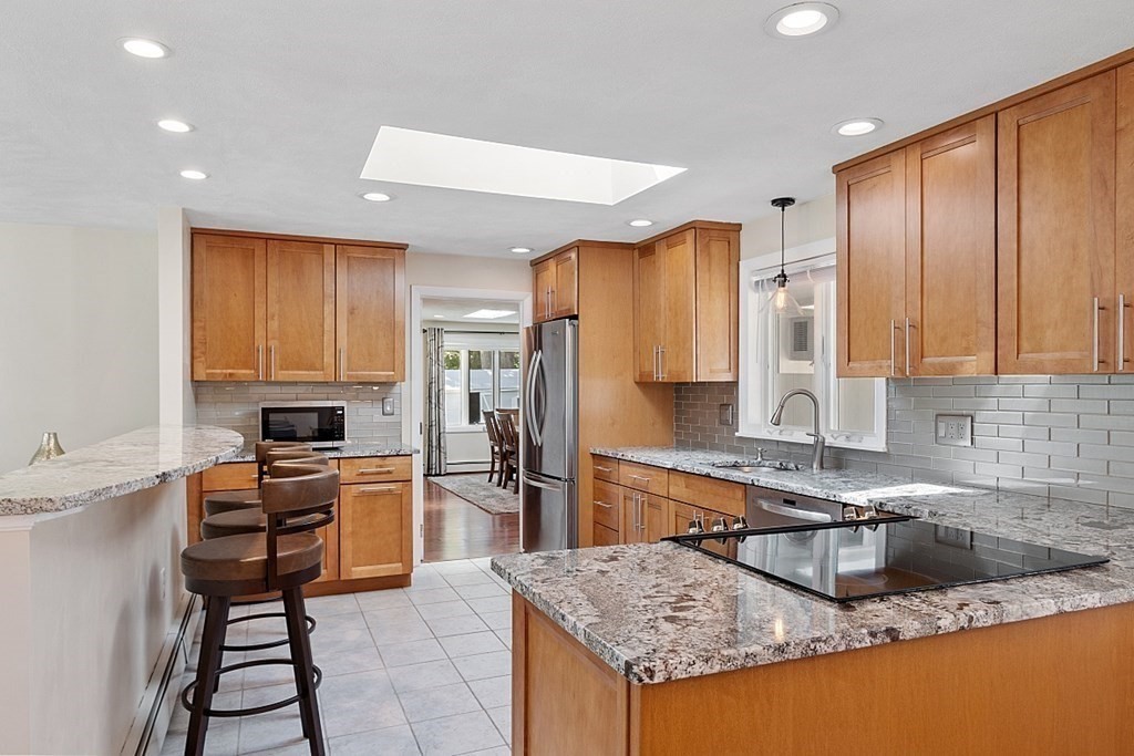 3 Rodney Road Peabody, MA 01960 - Photo 11 of 42 Gallery Image 11