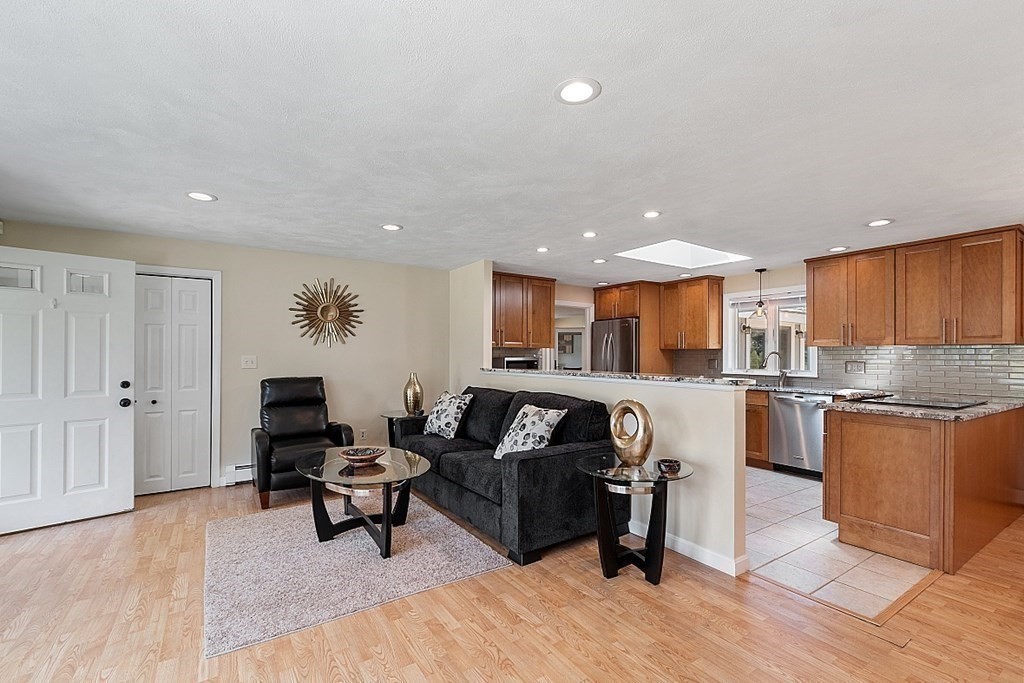 3 Rodney Road Peabody, MA 01960 - Photo 4 of 42 Gallery Image 4