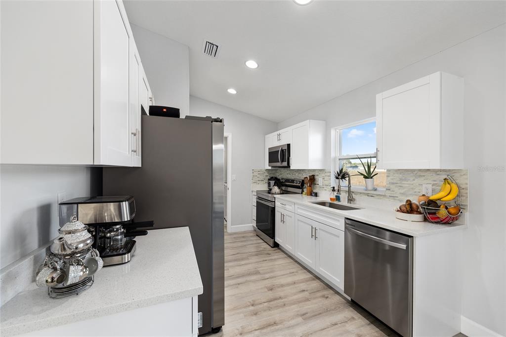 3597 Southwest 151st Avenue Ocala, FL 34481 - Photo 14 of 35