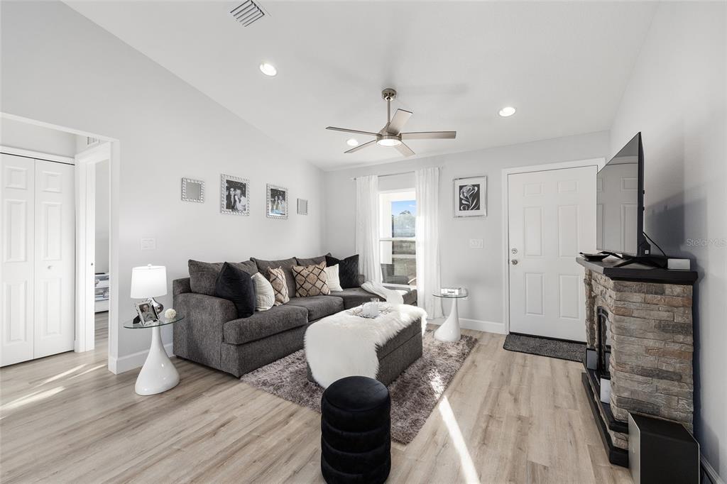 3597 Southwest 151st Avenue Ocala, FL 34481 - Photo 6 of 35