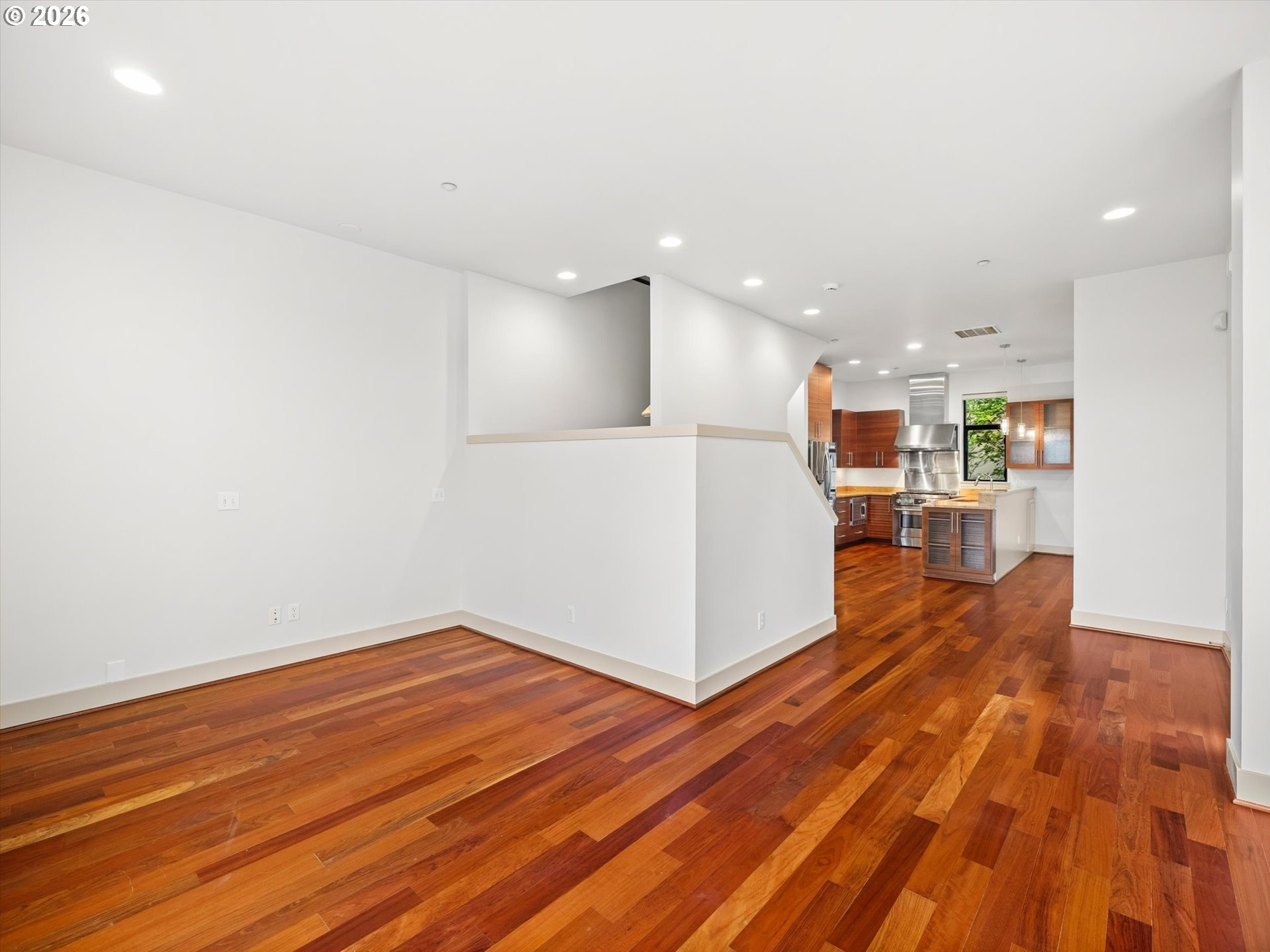 1742 Northwest Riverscape Street, Unit 1742 Portland, OR 97209 - Photo 9 of 31 Gallery Image 9