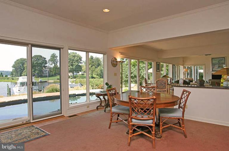 962 Melvin Road Annapolis, MD 21403 - Photo 25 of 29 Breakfast Area