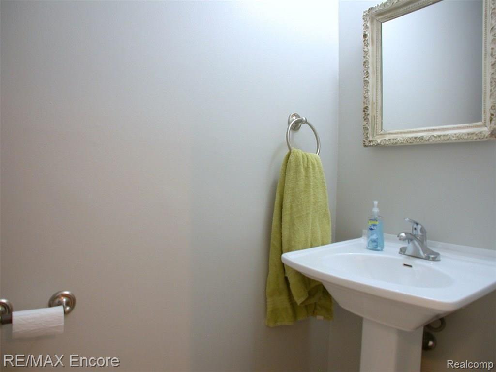 8505 Pepper Ridge Drive Grand Blanc, MI 48439 - Photo 20 of 35