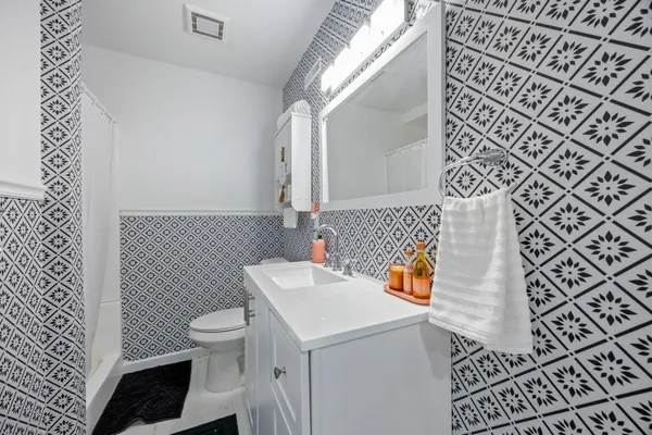 $300,000 | 916 West Remus Road, Mount Pleasant, MI 48858