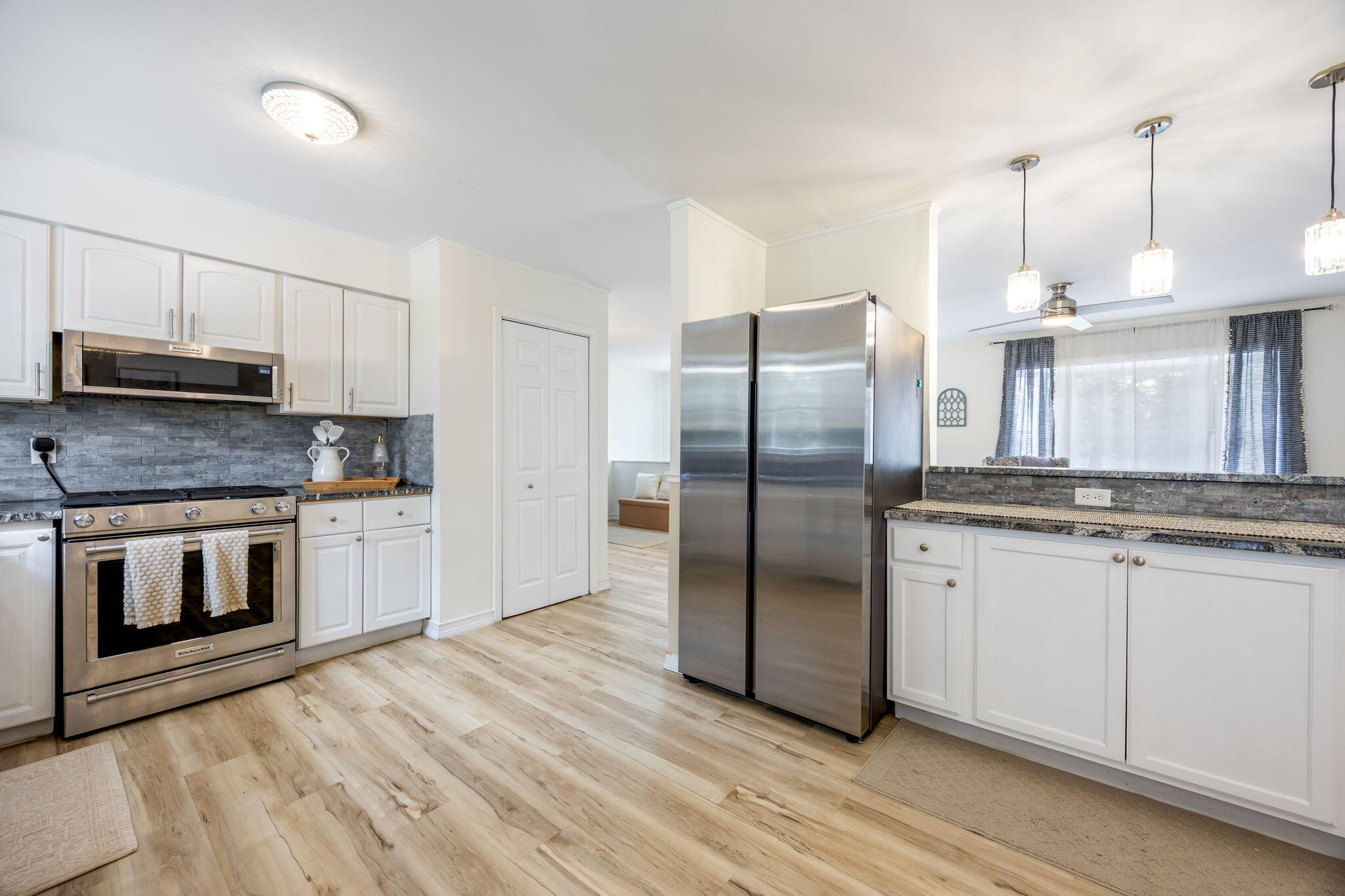 916 West Remus Road Mount Pleasant, MI 48858 - Photo 4 of 52 kitchen