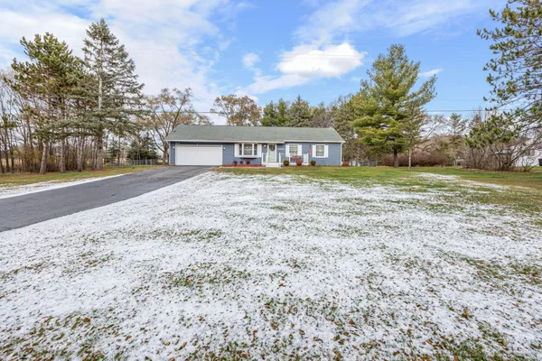 $300,000 | 916 West Remus Road, Mount Pleasant, MI 48858