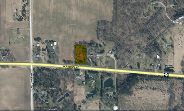 $300,000 | 916 West Remus Road, Mount Pleasant, MI 48858