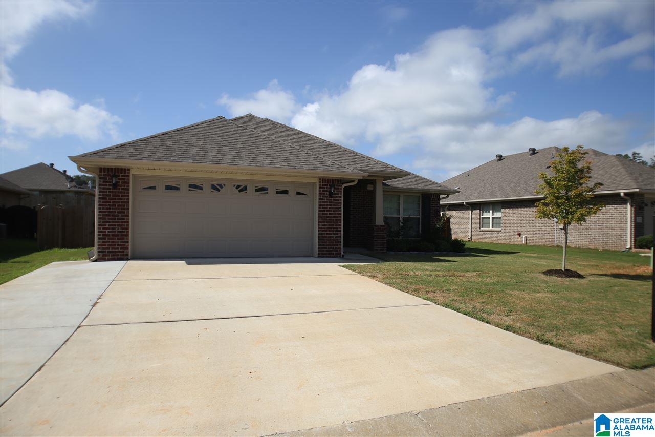 216 Crisfield Circle Alabaster, AL 35007 - Photo 2 of 20