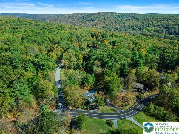 $338,500 | 1637 Brushy Mountain Road, East Stroudsburg, PA 18302