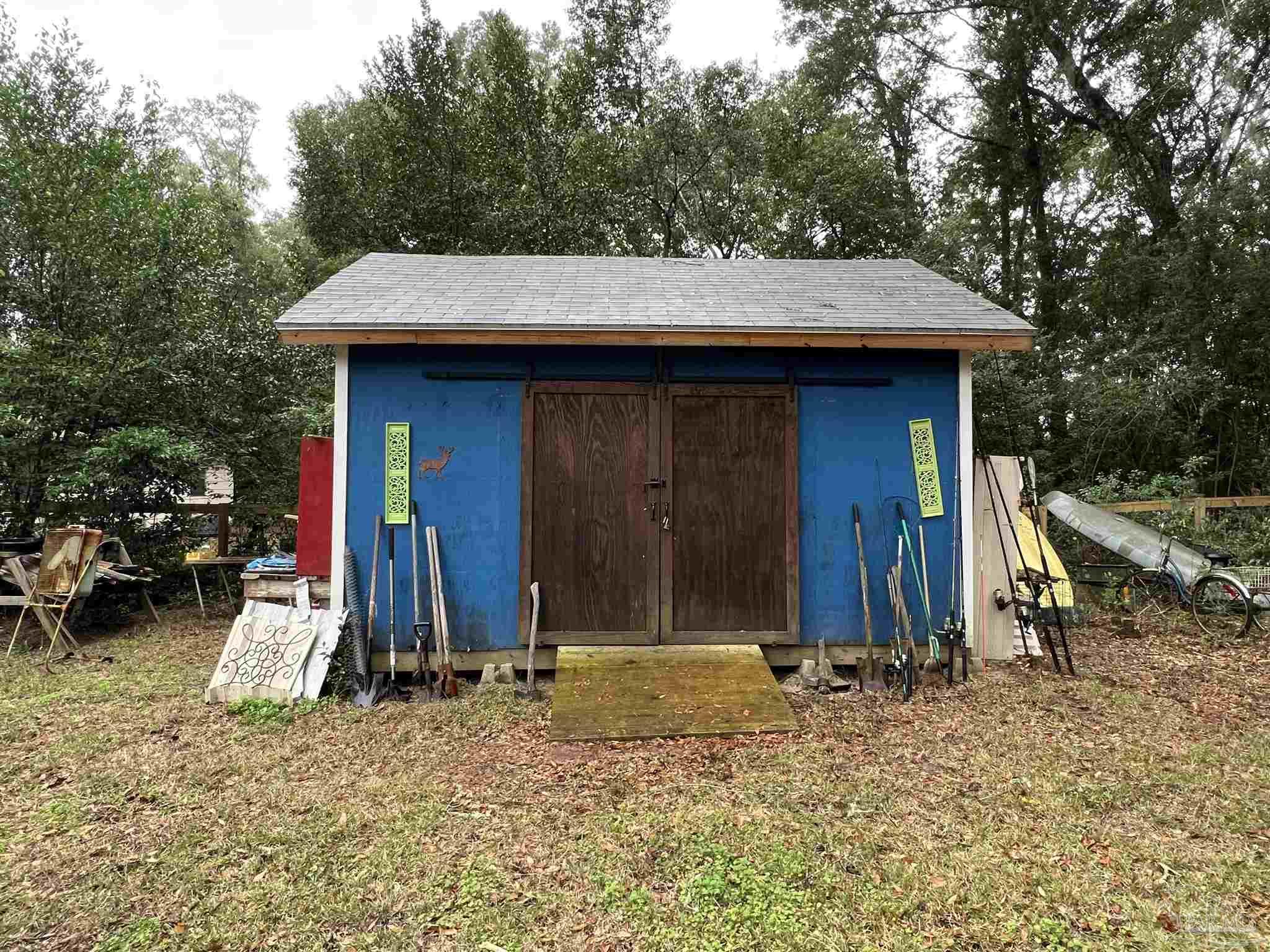 4213 Triangle Street Milton, FL 32583 - Photo 5 of 22