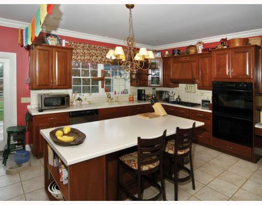 281 Chippewa Park Road Beaver Falls, PA 15010 - Photo 8 of 12 Kitchen.