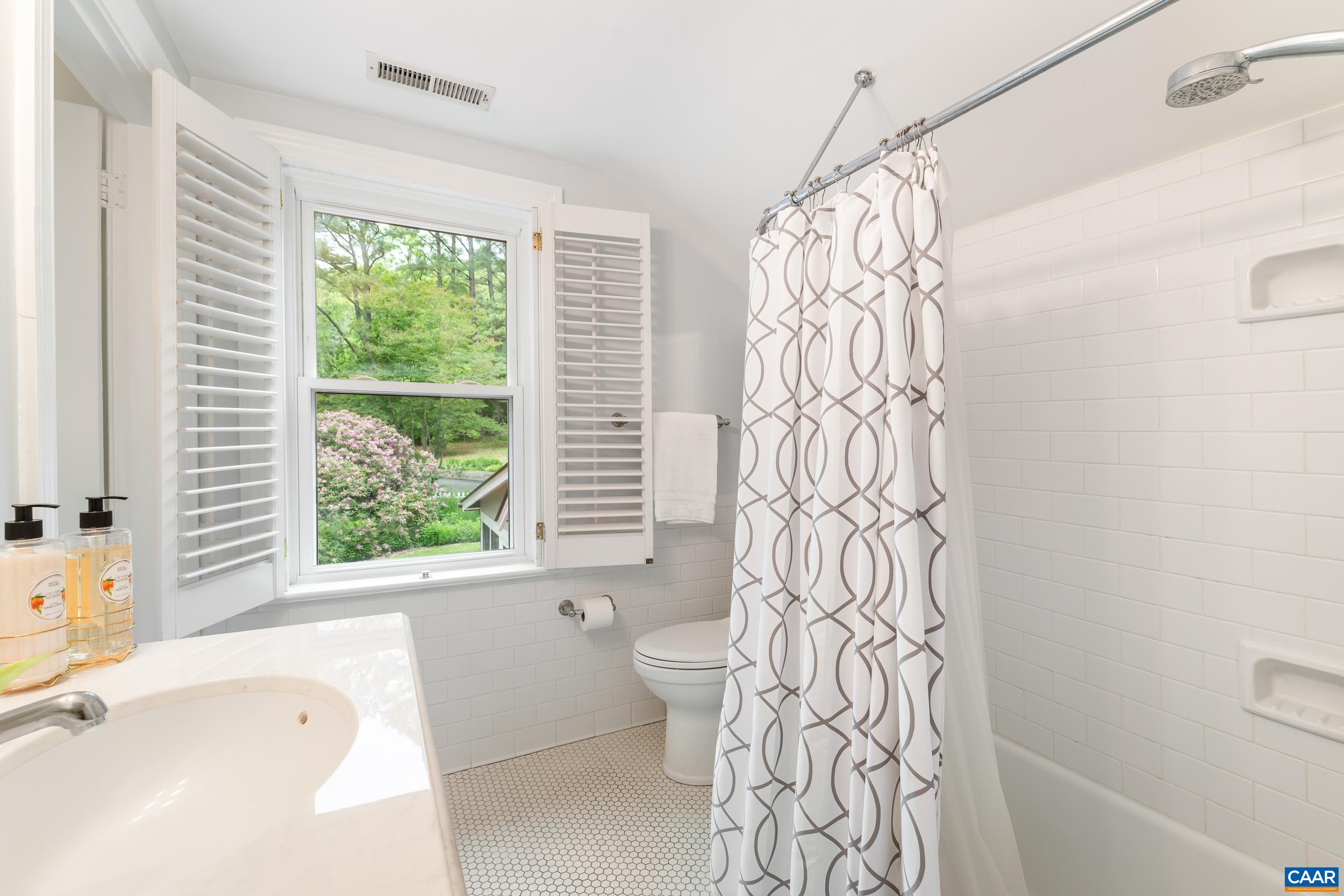 1930 White Hall Road Crozet, VA 22932 - Photo 37 of 75 Shared bath