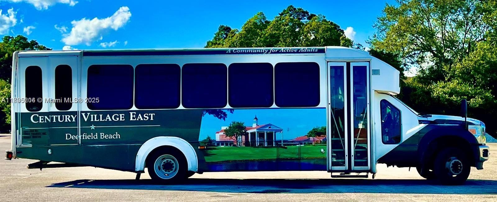 4065 Lyndhurst North, Unit 4065 Deerfield Beach, FL 33442 - Photo 26 of 34 a front view of a house