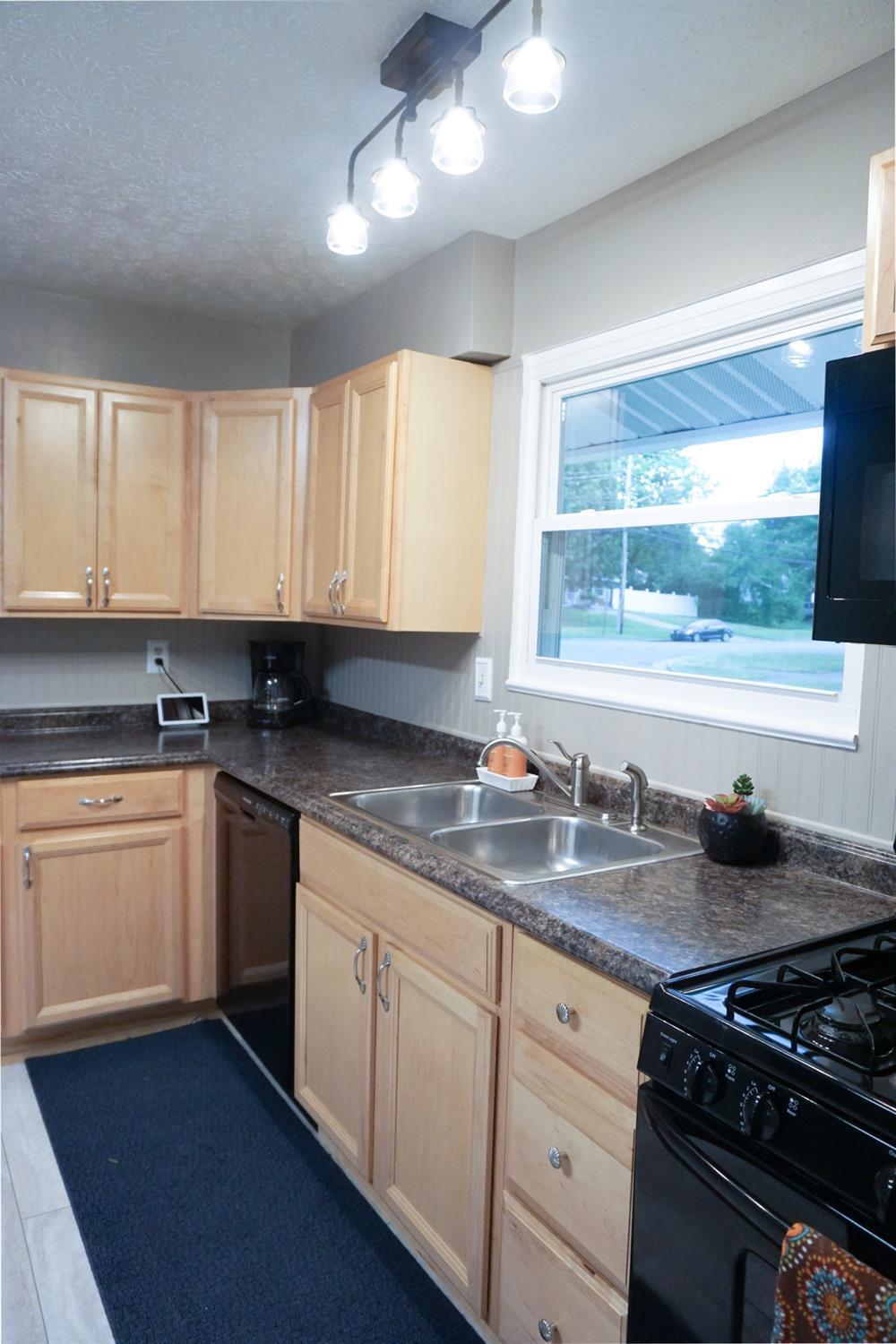 755 Fairborn Road Forest Park, OH 45240 - Photo 3 of 19