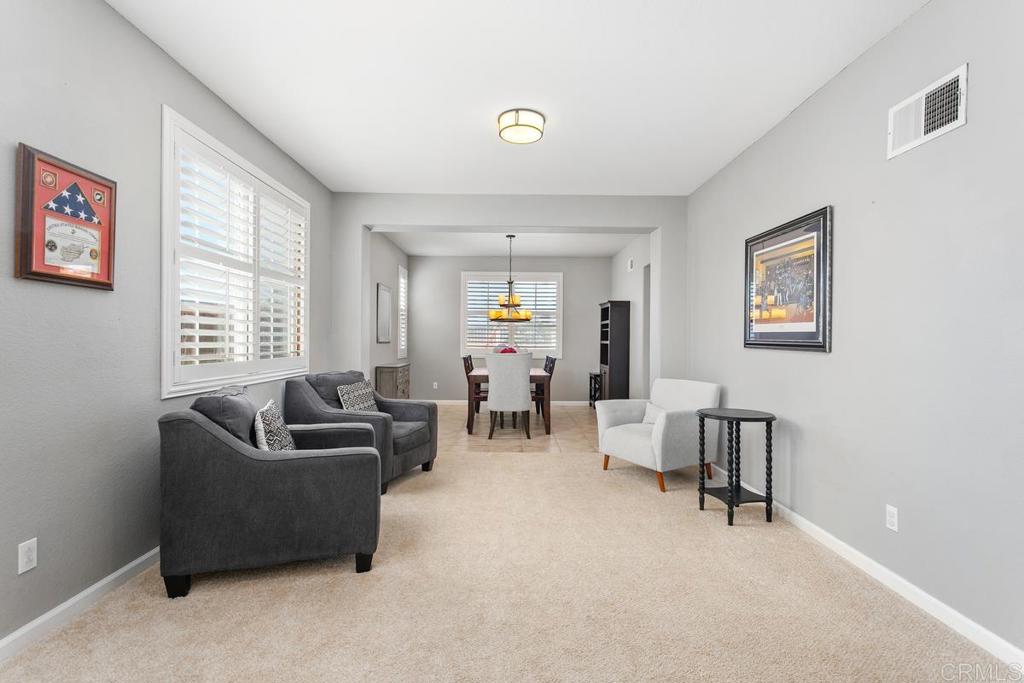 1071 Greenway Road Oceanside, CA 92057 - Photo 5 of 43