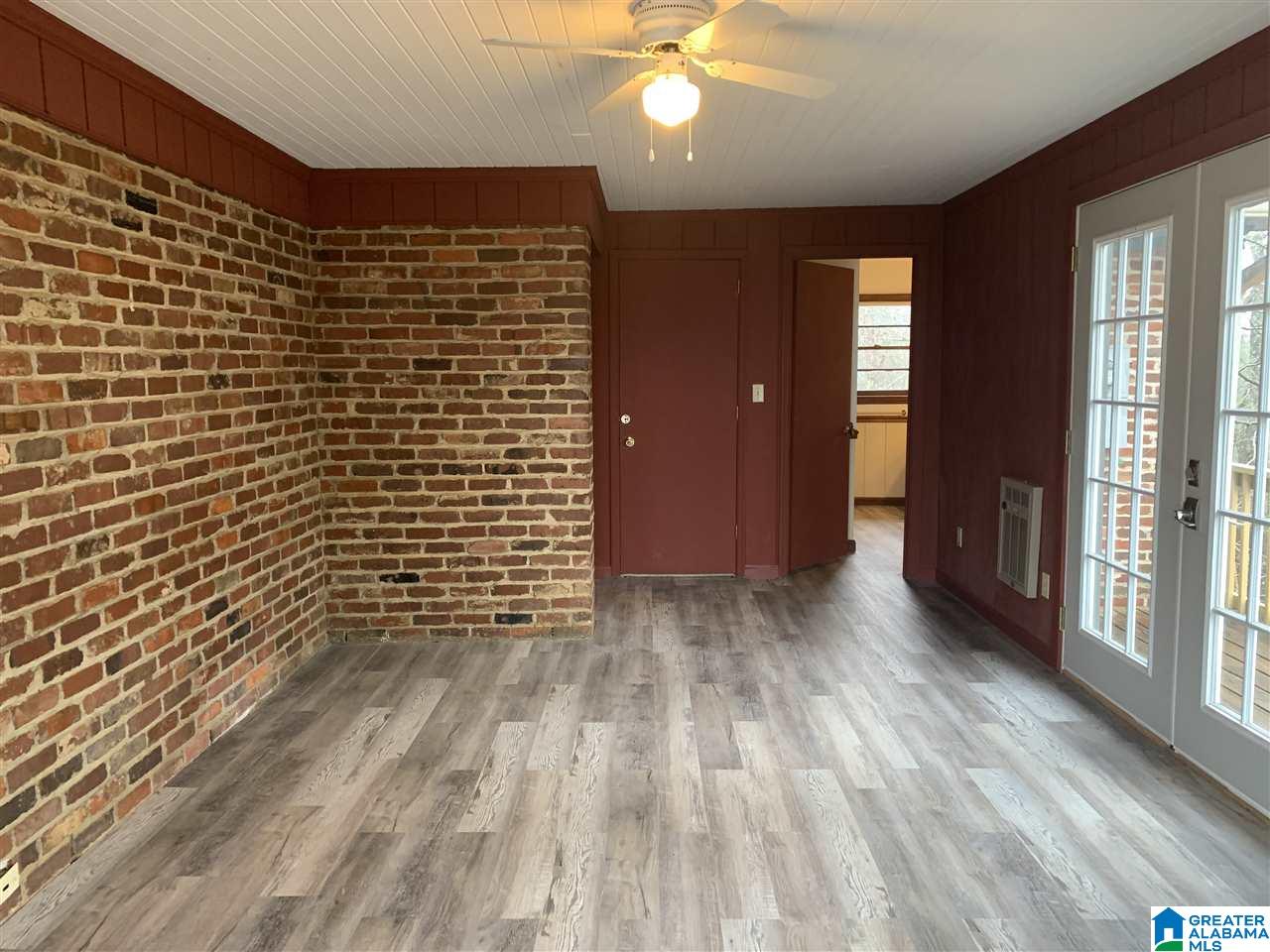 324 Shocco Springs Road Talladega, AL 35160 - Photo 13 of 28