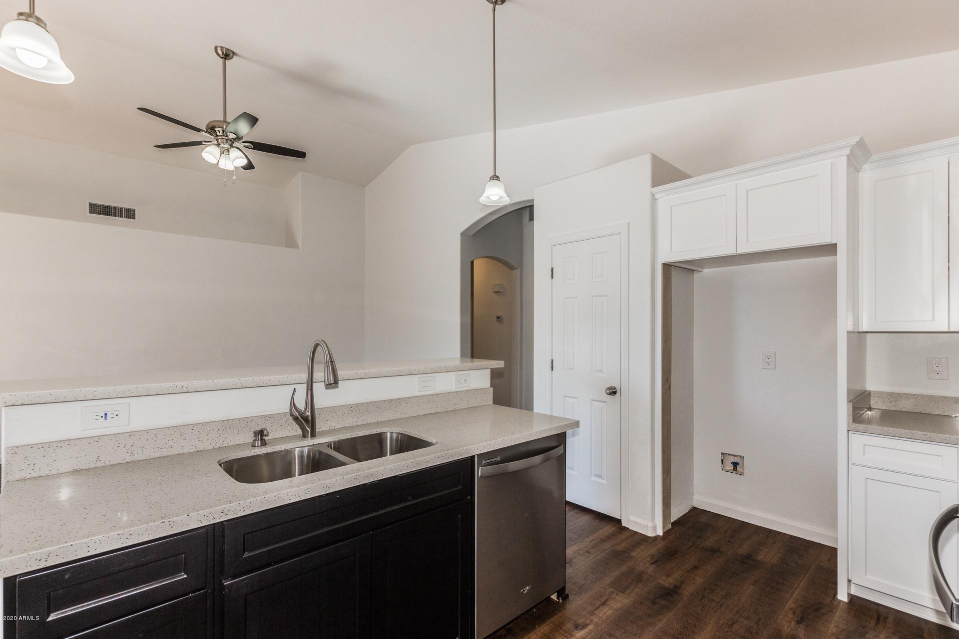 111 West Grandview Road Phoenix, AZ 85022 - Photo 26 of 57 Grandview 22