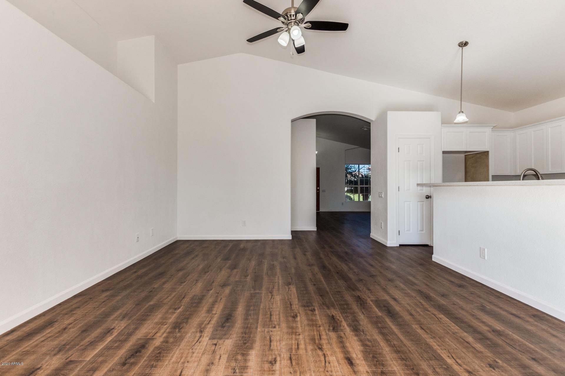 111 West Grandview Road Phoenix, AZ 85022 - Photo 29 of 57 Grandview 44
