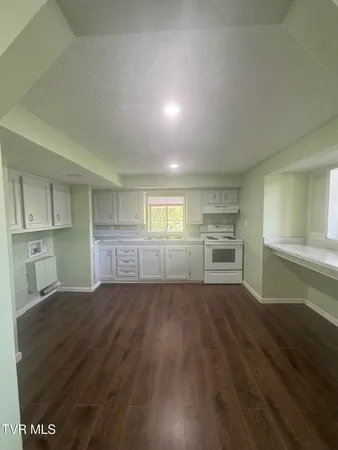 $1,450 | 179 Gilmer Street, Unit A, Kingsport, TN 37665