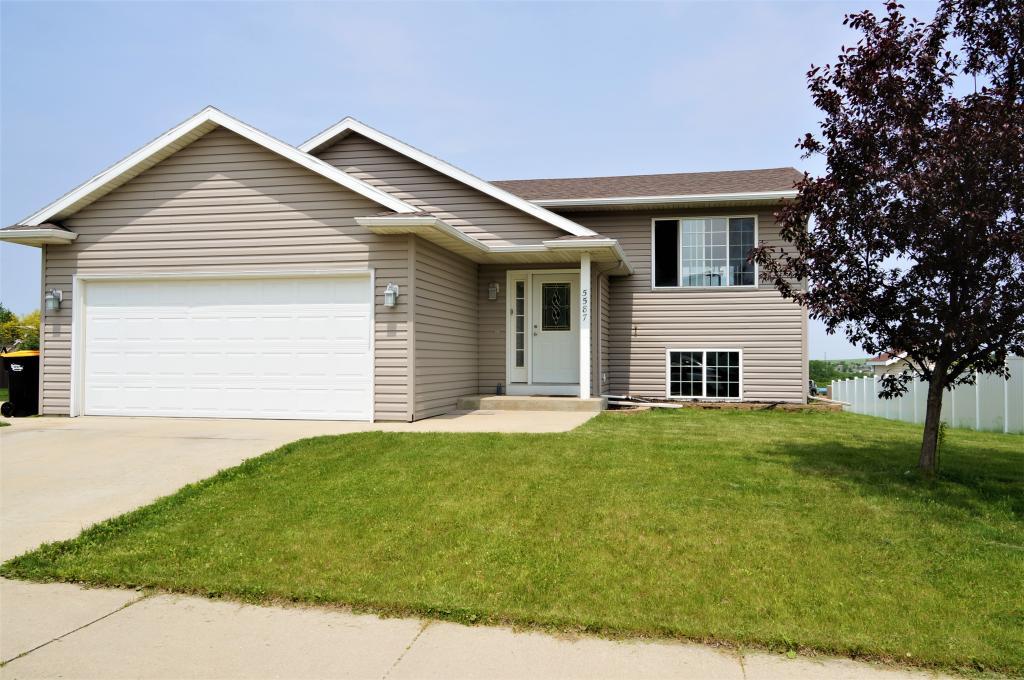 5587 Kingsbury Street Northwest Rochester, MN 55901 - Photo 19 of 20 Gallery Image 19