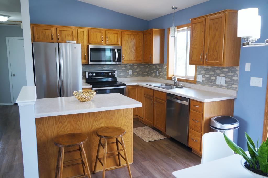 5587 Kingsbury Street Northwest Rochester, MN 55901 - Photo 7 of 20 Gallery Image 7