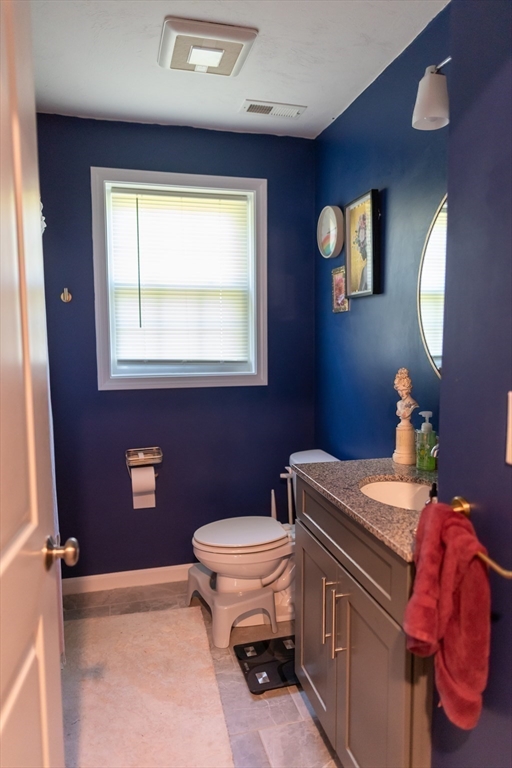 91 Riley Road, Unit 91 Tyngsborough, MA 01879 - Photo 12 of 22