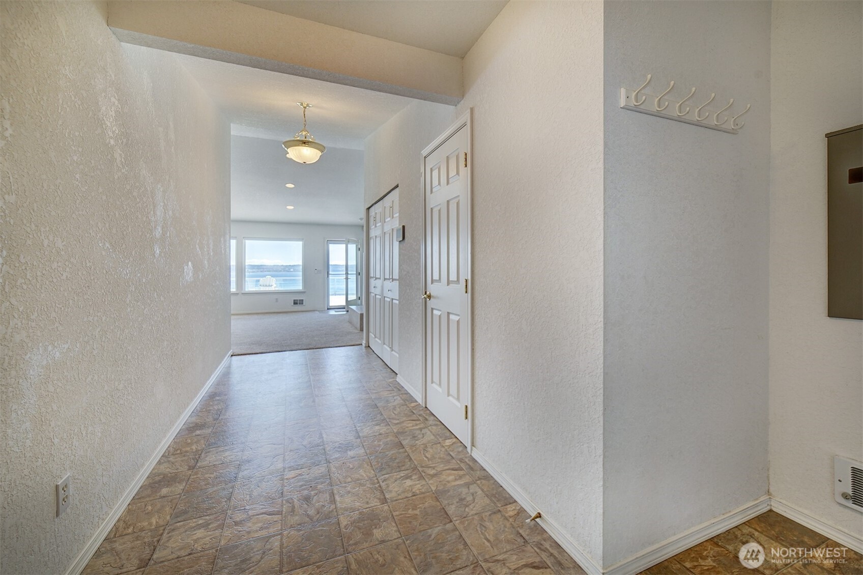 21910 President Point Road Northeast Kingston, WA 98346 - Photo 12 of 39 Gallery Image 12