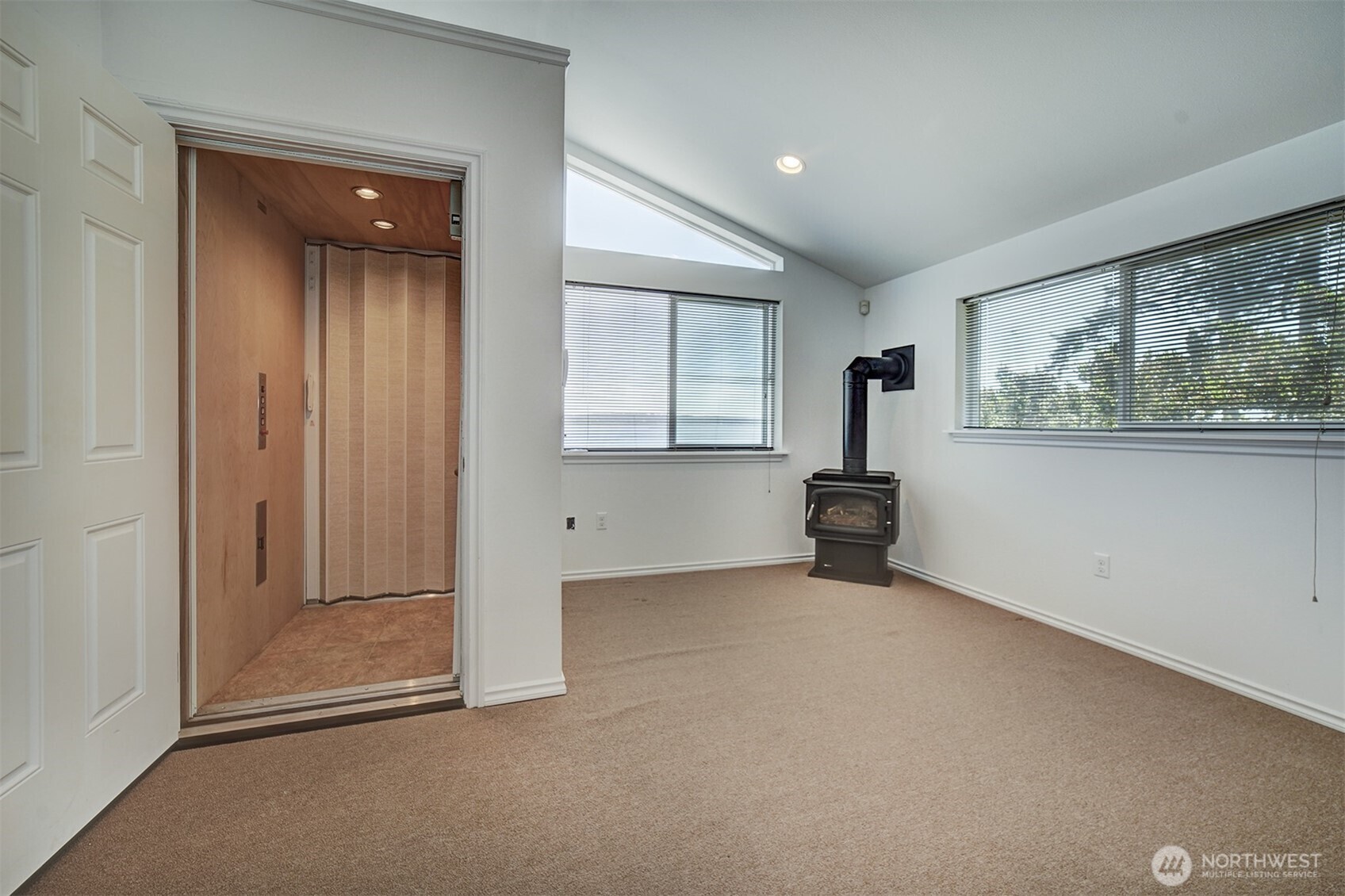 21910 President Point Road Northeast Kingston, WA 98346 - Photo 30 of 39 Gallery Image 30