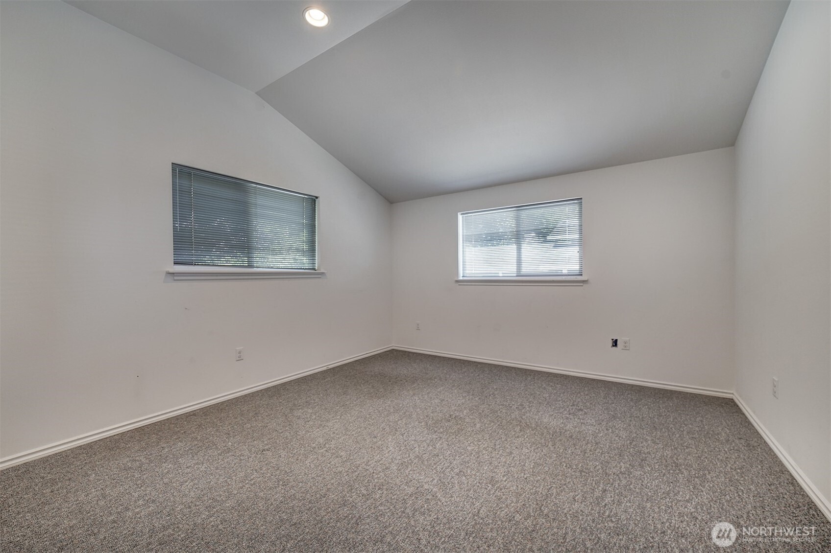 21910 President Point Road Northeast Kingston, WA 98346 - Photo 32 of 39 Gallery Image 32