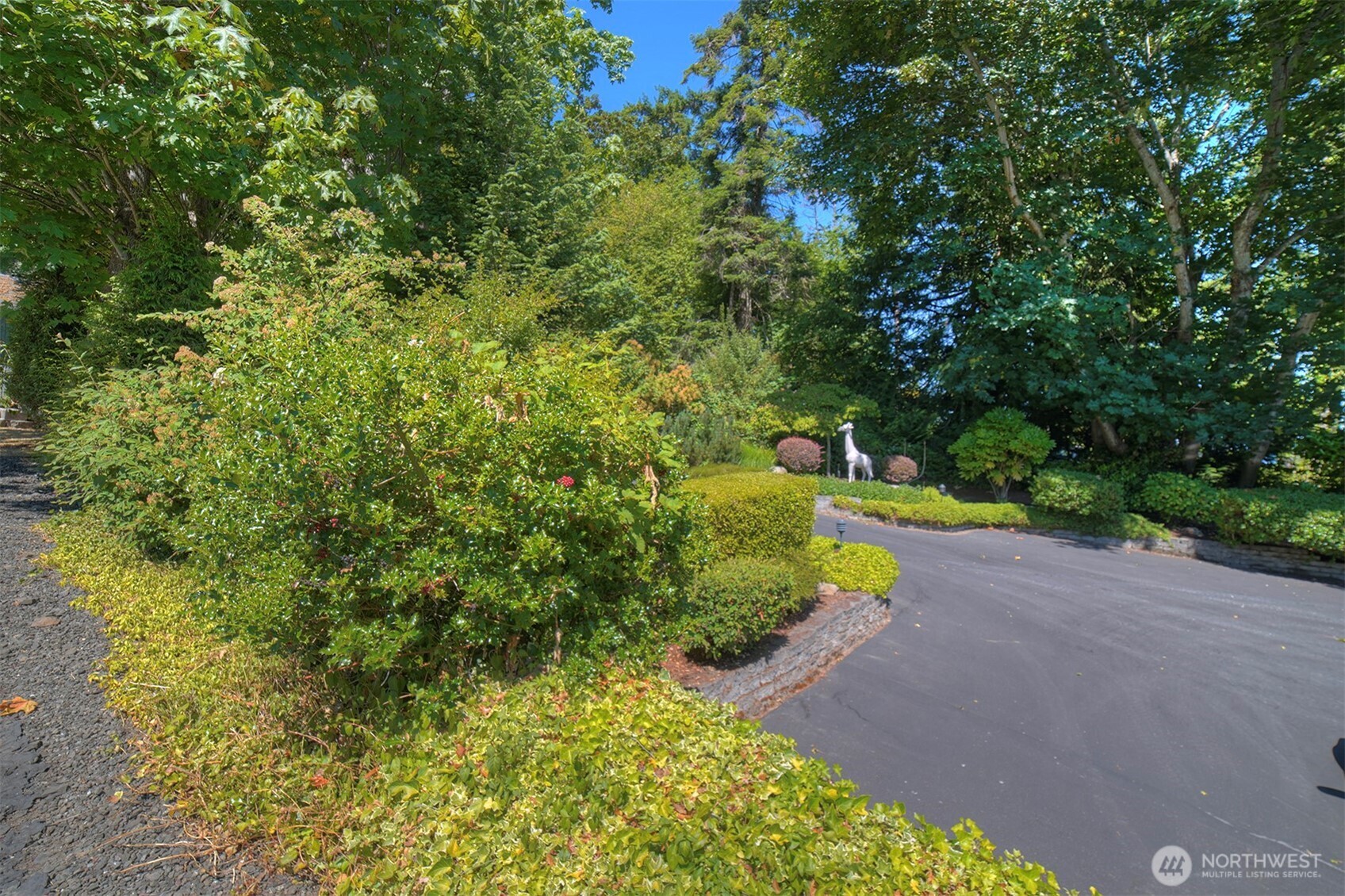 21910 President Point Road Northeast Kingston, WA 98346 - Photo 5 of 39 Gallery Image 5