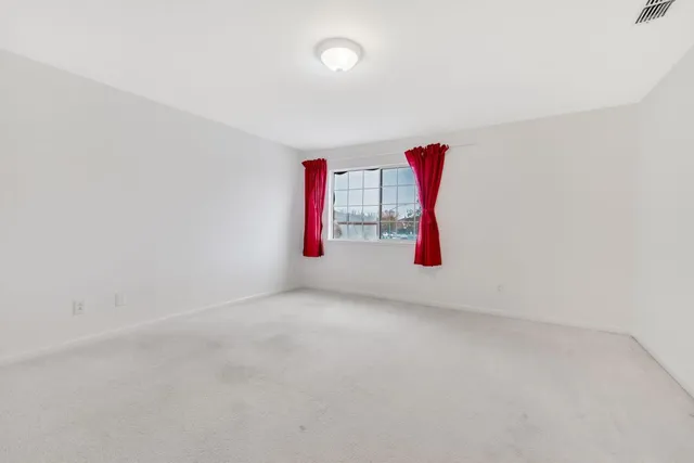 an white room with painted walls