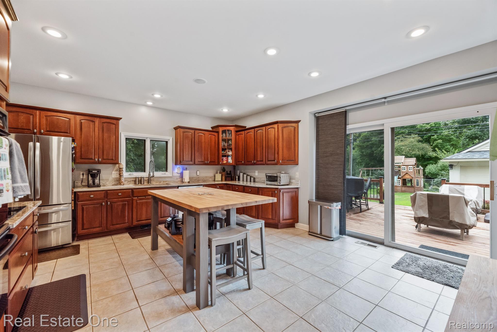 19675 Clement Road Northville, MI 48167 - Photo 18 of 59 Gallery Image 18