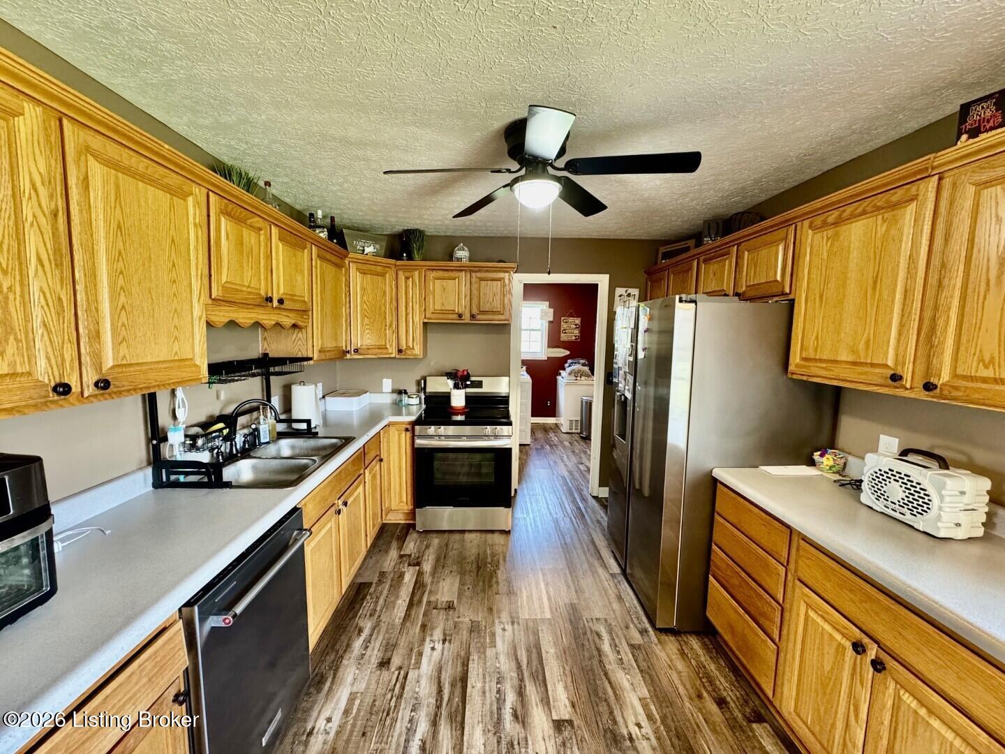 4666 Cissellville Road Springfield, KY 40069 - Photo 8 of 27 008_Kitchen
