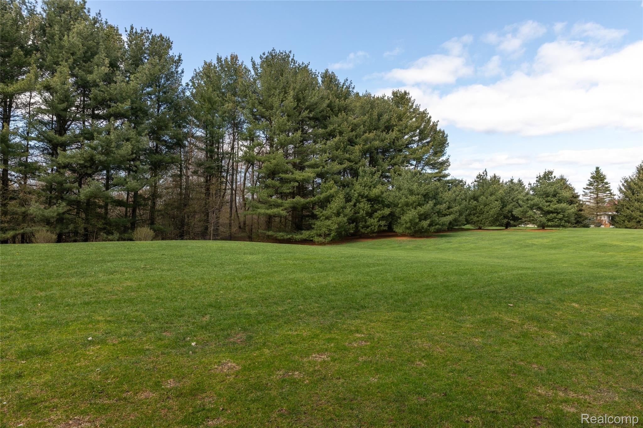3072 West Newark Road Lapeer, MI 48446 - Photo 23 of 86 780A8464.jpg