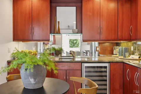 $1,395,000 | 175 Upper Via Casitas, Unit 26, Greenbrae, CA 94904