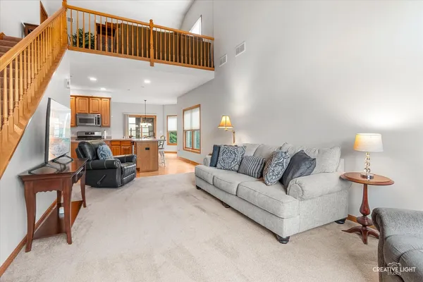 $400,000 | 574 Sudbury Circle, Oswego, IL 60543
