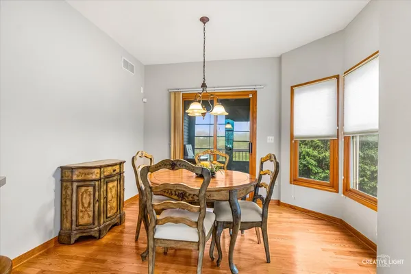 $400,000 | 574 Sudbury Circle, Oswego, IL 60543