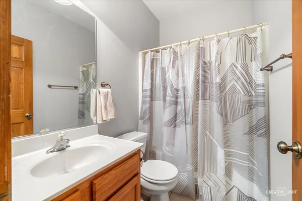 $400,000 | 574 Sudbury Circle, Oswego, IL 60543