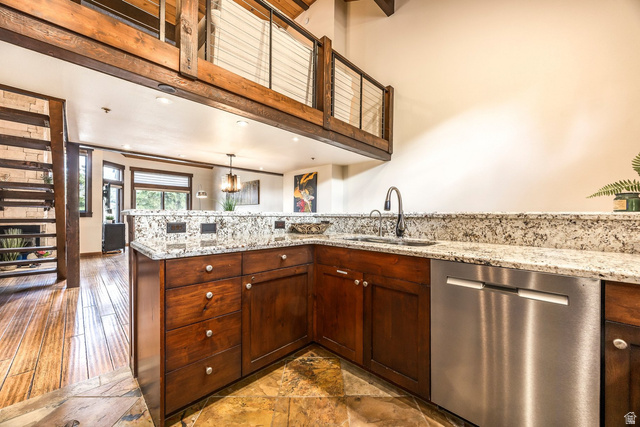 7992 Ridgepoint Drive, Unit 126 Park City, UT 84060 - Photo 7 of 47