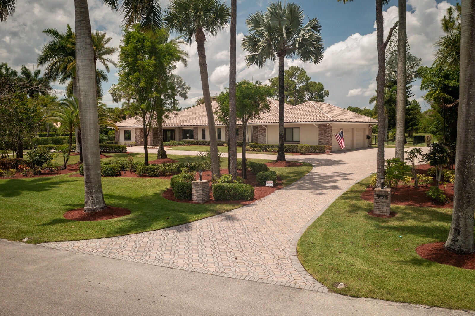 9170 Dundee Drive Lake Worth, FL 33467 - Photo 3 of 90 9170_Dundee_Dr87_mls