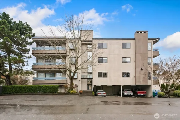 $369,950 | 12300 33rd Avenue Northeast, Unit 202, Seattle, WA 98125