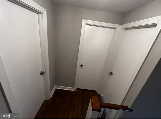 a view of walk in closet