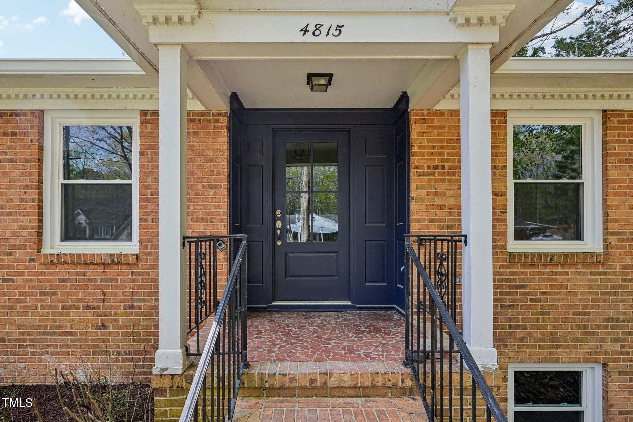 4815 Oak Park Road Raleigh, NC 27612 - Photo 5 of 50 5-web-or-mls-Oak Park Rd-03042025-005