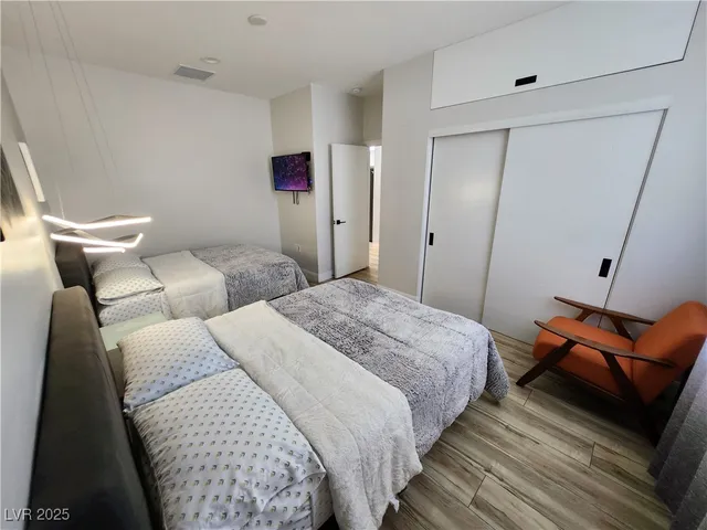 $2,480 | 1626 East Phillips Avenue, Las Vegas, NV 89104