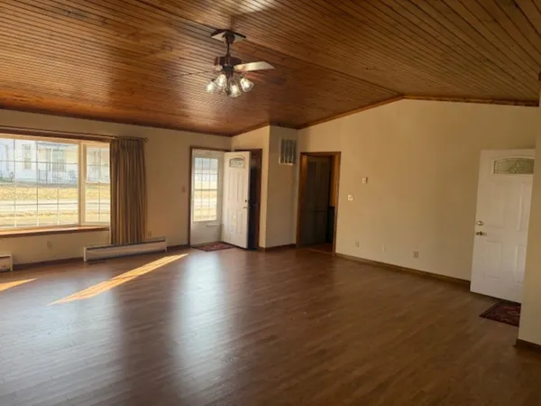 $199,900 | 410 Red Howerton Street, Carterville, IL 62918