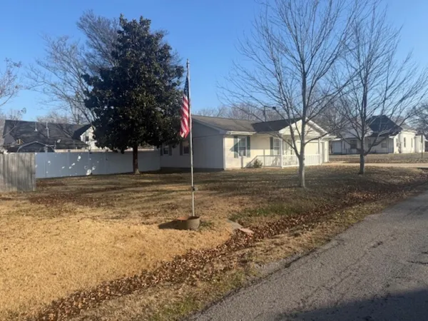 $199,900 | 410 Red Howerton Street, Carterville, IL 62918