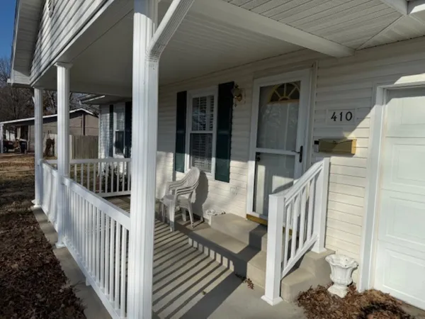 $199,900 | 410 Red Howerton Street, Carterville, IL 62918